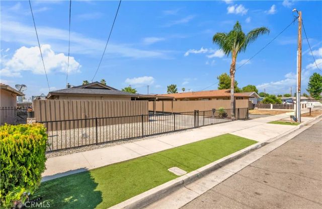 470 W Kimball, Hemet, CA 92543