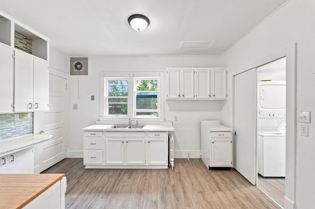 609 Moir Street, Waterloo, IA 50701