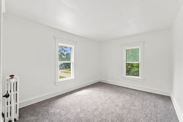 609 Moir Street, Waterloo, IA 50701