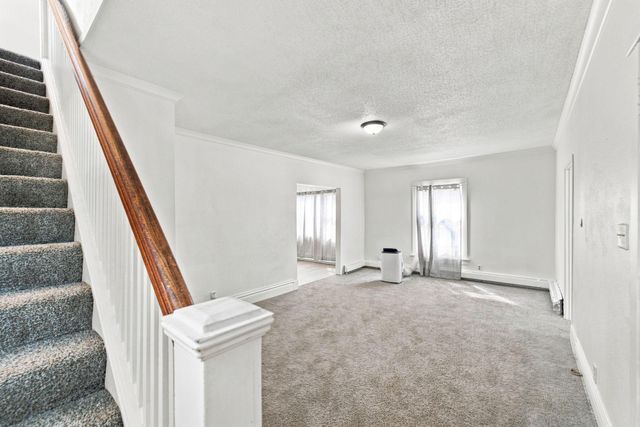 609 Moir Street, Waterloo, IA 50701