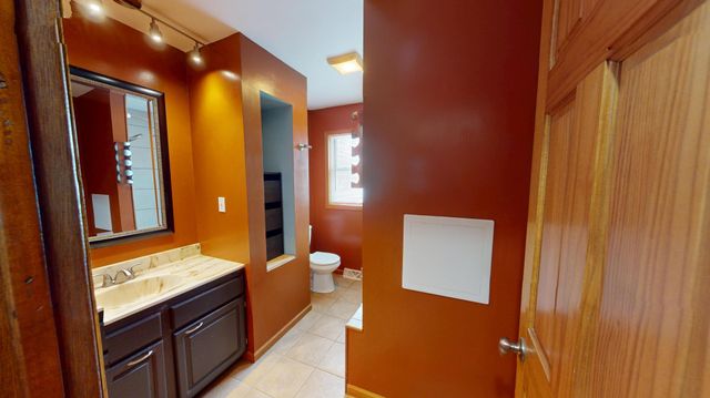 1023 4th Avenue S, Albert Lea, MN 56007