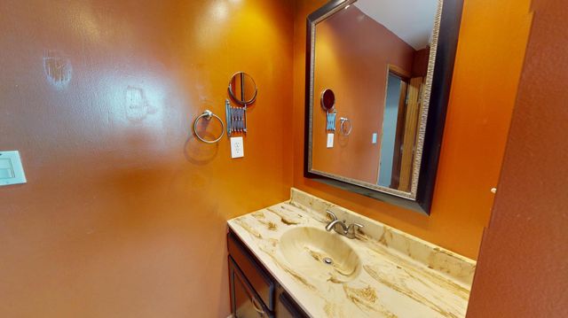 1023 4th Avenue S, Albert Lea, MN 56007