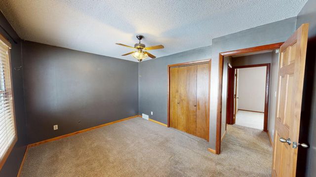 1023 4th Avenue S, Albert Lea, MN 56007