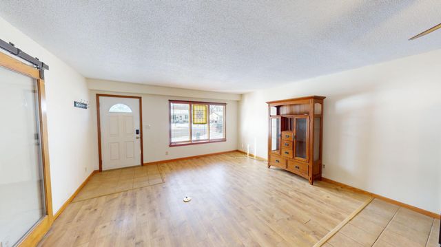 1023 4th Avenue S, Albert Lea, MN 56007