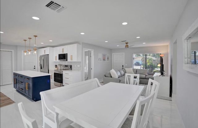 521 Curlew Road, Delray Beach, FL 33444