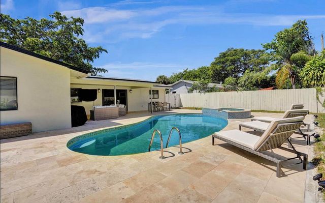 521 Curlew Road, Delray Beach, FL 33444