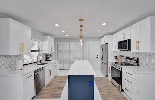 521 Curlew Road, Delray Beach, FL 33444