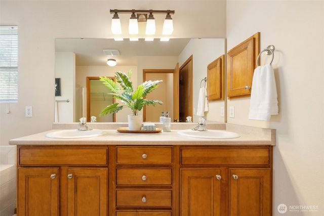 4523 SE Bakken Court, Port Orchard, WA 98366