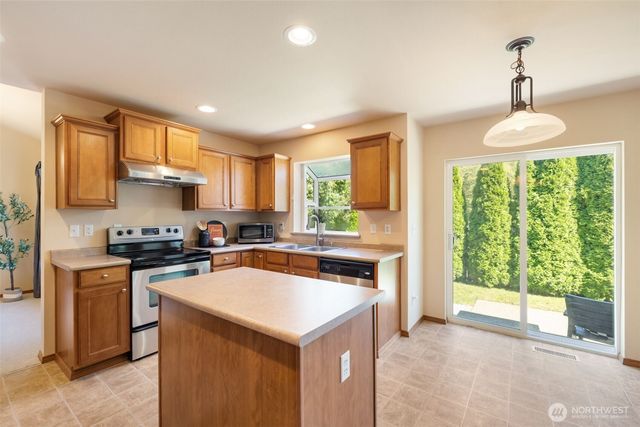 4523 SE Bakken Court, Port Orchard, WA 98366