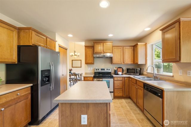 4523 SE Bakken Court, Port Orchard, WA 98366