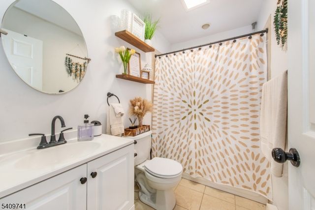 26 Ridgedale Rd, Jefferson Twp., NJ 07849