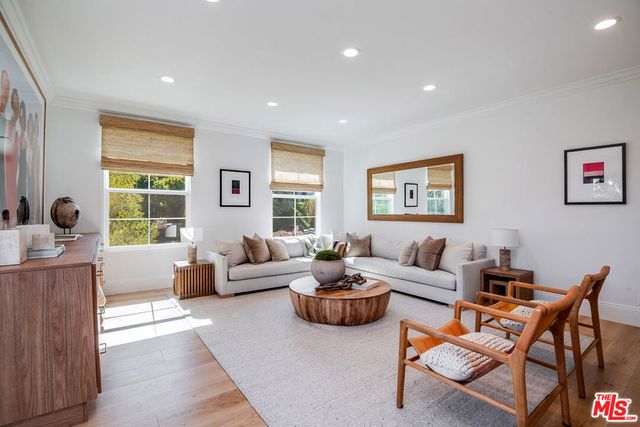 24049 Chestnut Way, Calabasas, CA 91302