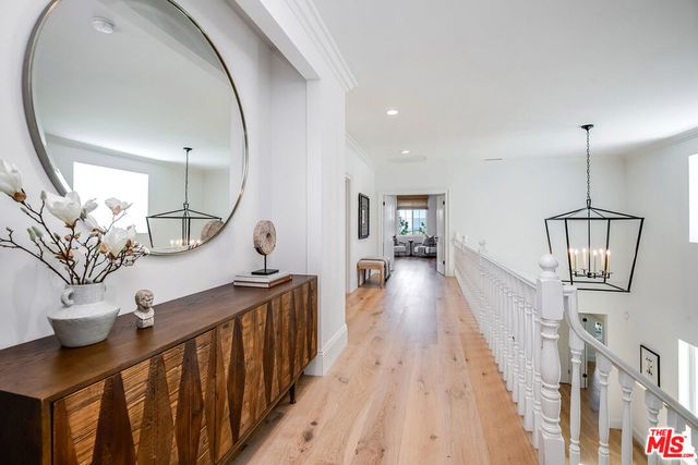 24049 Chestnut Way, Calabasas, CA 91302