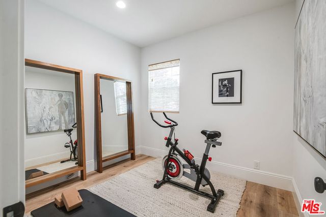 24049 Chestnut Way, Calabasas, CA 91302