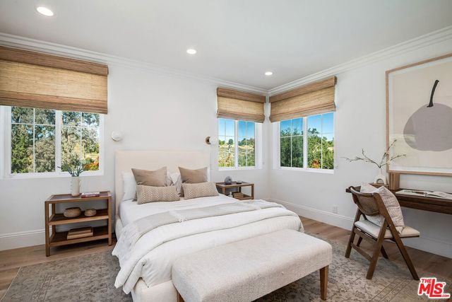 24049 Chestnut Way, Calabasas, CA 91302