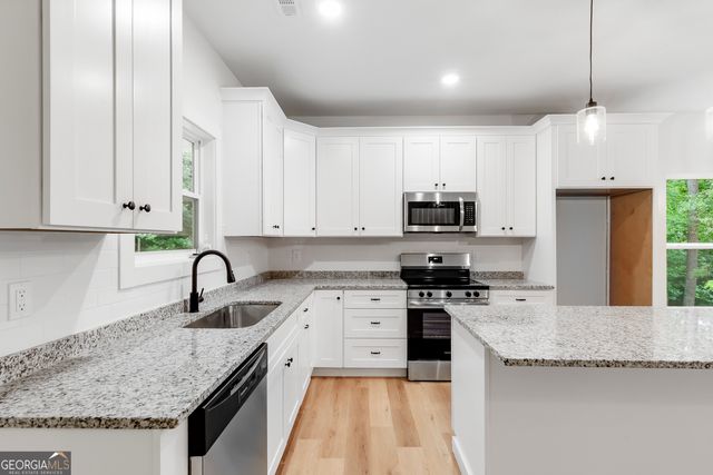 128 Creek Drive, Tallapoosa, GA 30176