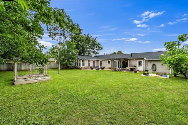 1414 East 29th Street, Bryan, TX 77802