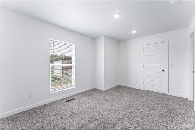 1050 States Avenue, Bentonville, AR 72713