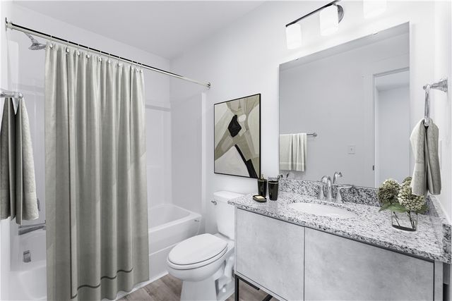 1050 States Avenue, Bentonville, AR 72713