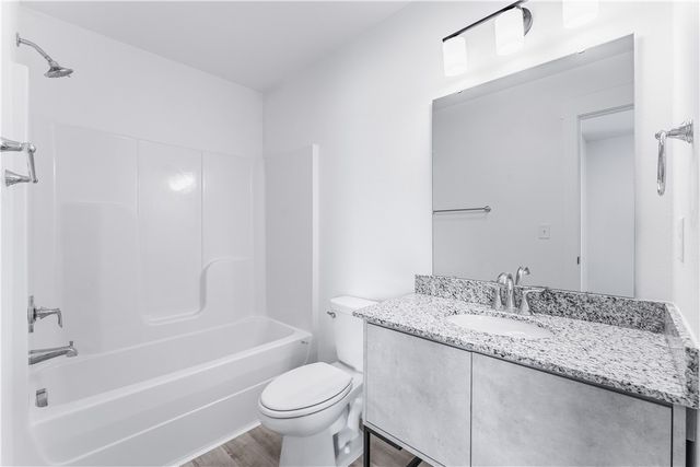 1050 States Avenue, Bentonville, AR 72713