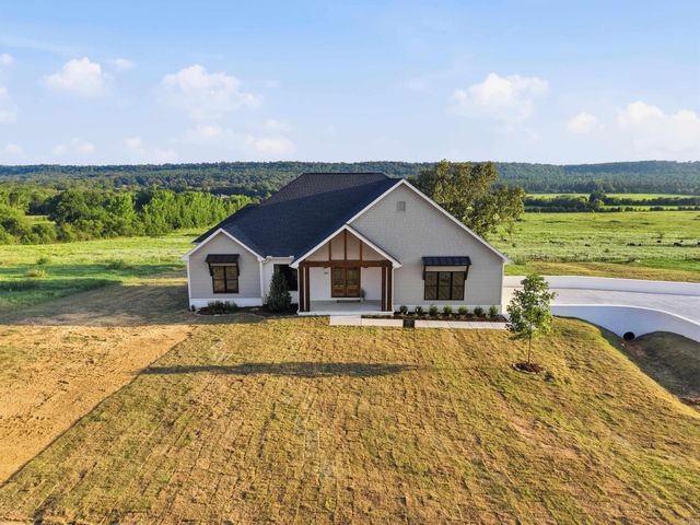280 Castleberry Rd, Greenbrier, AR 72058