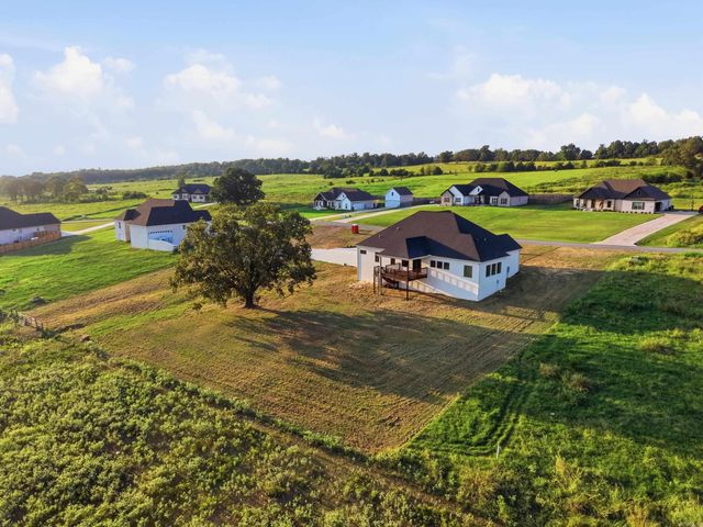 280 Castleberry Rd, Greenbrier, AR 72058