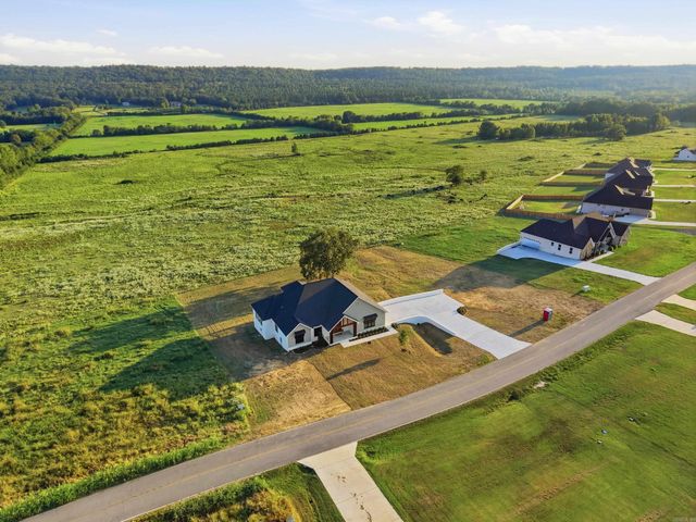 280 Castleberry Rd, Greenbrier, AR 72058