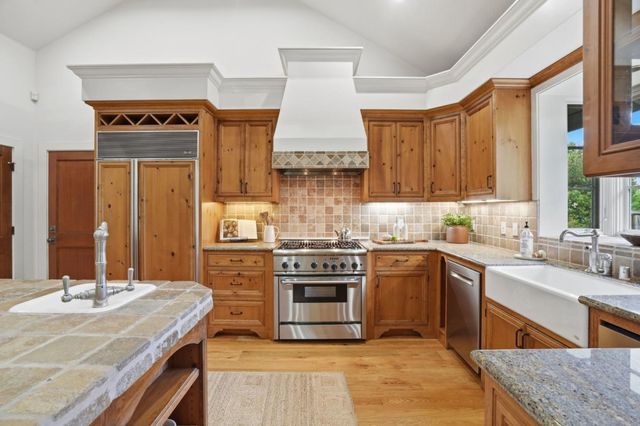 15027 Natalye Road, Monte Sereno, CA 95030