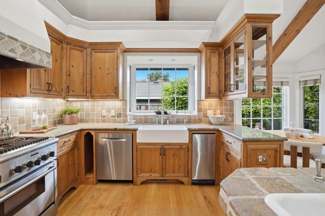 15027 Natalye Road, Monte Sereno, CA 95030