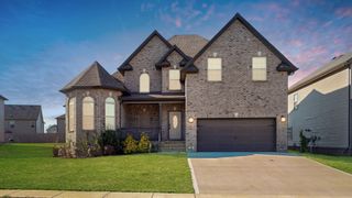 1408 Kingbird Dr, Clarksville, TN 37040