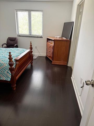 424 NE 194 Ter, Miami, FL 33179