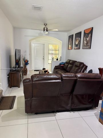 424 NE 194 Ter, Miami, FL 33179