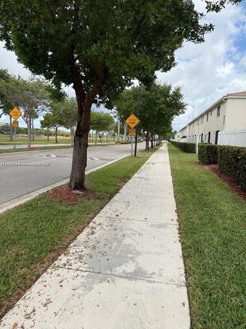 424 NE 194 Ter, Miami, FL 33179