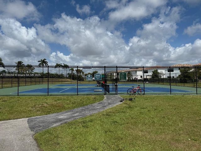 424 NE 194 Ter, Miami, FL 33179