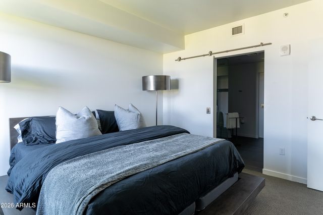 200 W PORTLAND Street 624, Phoenix, AZ 85003