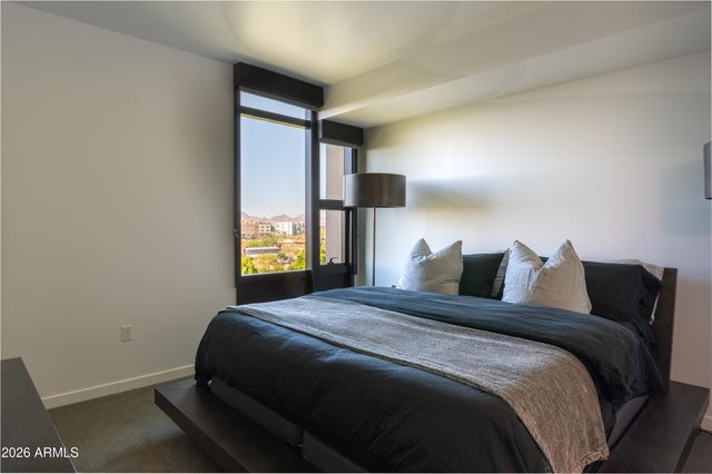 200 W PORTLAND Street 624, Phoenix, AZ 85003
