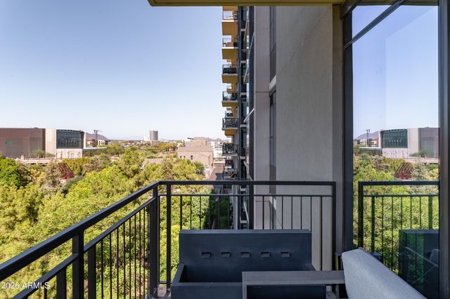 200 W PORTLAND Street 624, Phoenix, AZ 85003