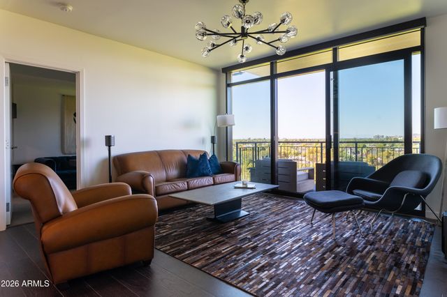 200 W PORTLAND Street 624, Phoenix, AZ 85003