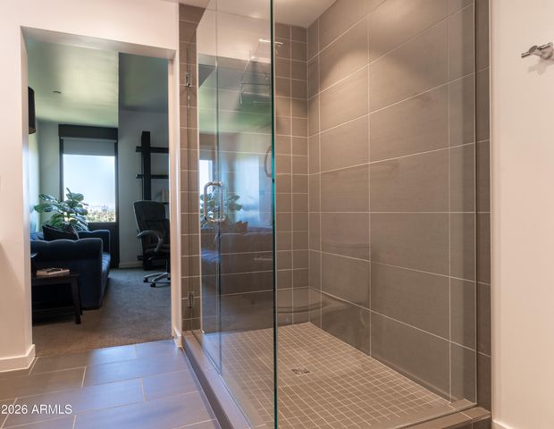 200 W PORTLAND Street 624, Phoenix, AZ 85003