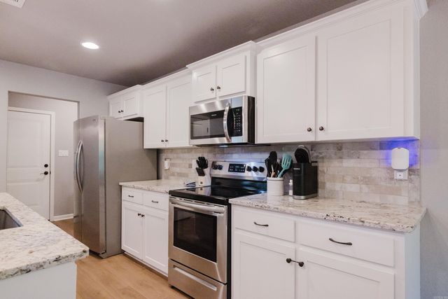 5417 Bridge Port Lane, Bryant, AR 72022