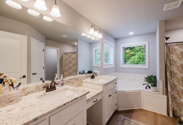 5417 Bridge Port Lane, Bryant, AR 72022