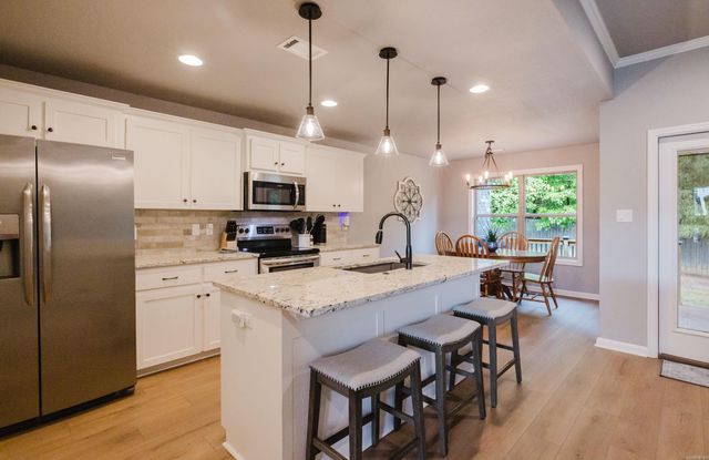 5417 Bridge Port Lane, Bryant, AR 72022