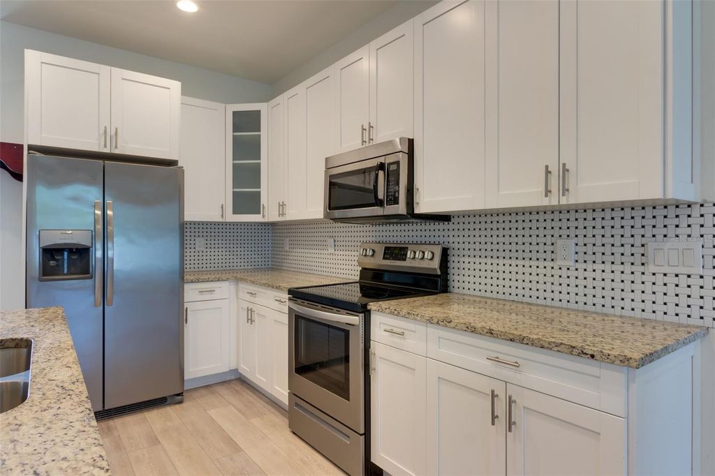 Image 16 of property listing at 5314 EASTER TERRACE, North Port, FL 34286