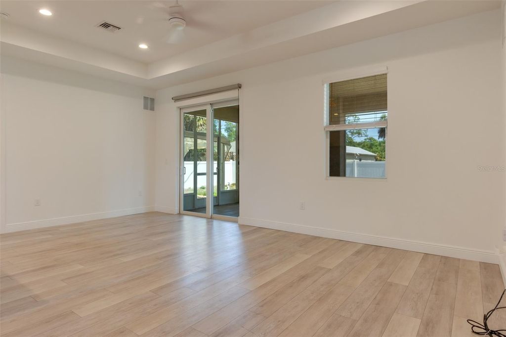 Image 18 of property listing at 5314 EASTER TERRACE, North Port, FL 34286