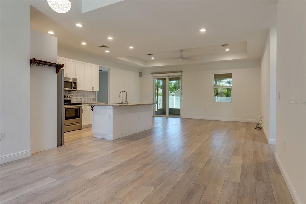 Image 10 of property listing at 5314 EASTER TERRACE, North Port, FL 34286