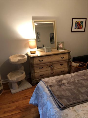 199-21 22 nd Avenue 1-262, Bayside, NY 11360