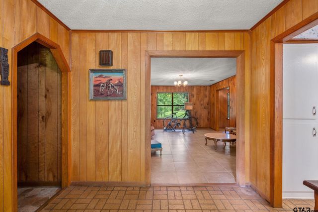 8103 N HWY 259, Omaha, TX 75571