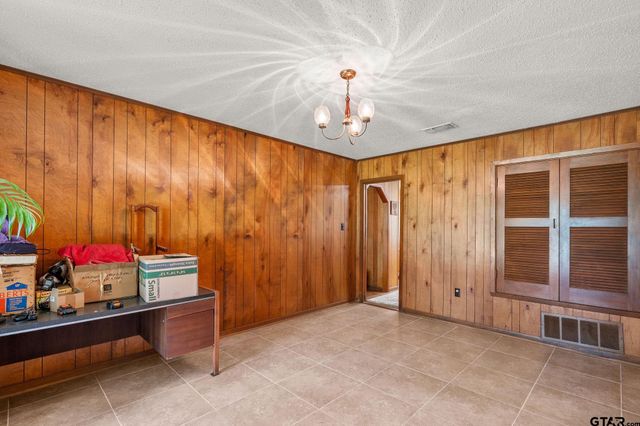 8103 N HWY 259, Omaha, TX 75571