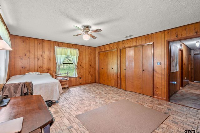 8103 N HWY 259, Omaha, TX 75571