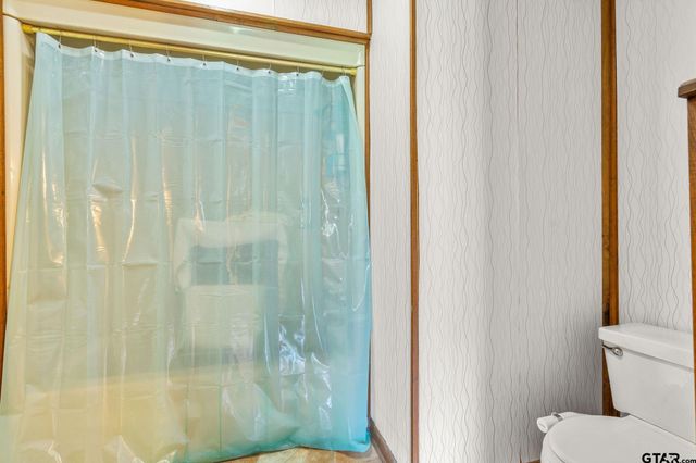 8103 N HWY 259, Omaha, TX 75571